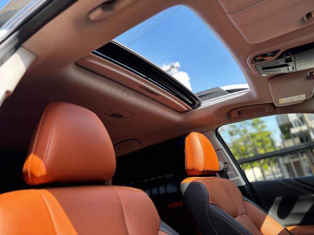 レガシィアウトバック リミテッドEX 4WD 1オーナー ブラウン&ブラックコンビレザー サンルーフ ブルメスターサラウンドシステム DVD視聴 禁煙車 タイヤ新品 TV/ナビキャンセラー(20枚目)