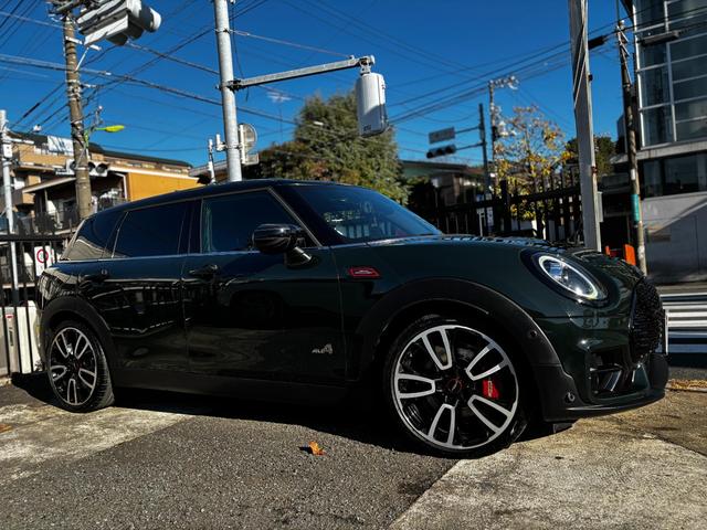 MINI ジョンクーパーワークス クラブマン 4WD 禁煙車 ブラックエクステリア 前後ドラレコ シートヒーター ルーフブラックラッピング 19AW(2枚目)