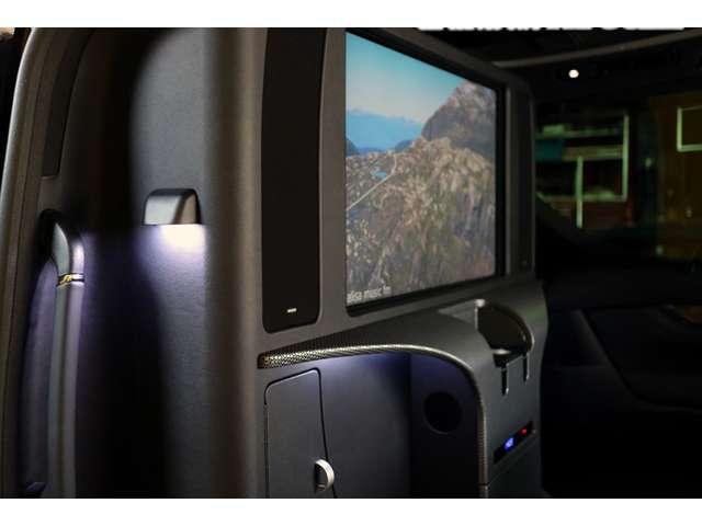 アルファードハイブリッド エグゼクティブラウンジS E-Four 4WD スペーシャスラウンジ 100台限定車 オリジナルパーテーション(昇降モニター) WSR 1オーナー(5枚目)
