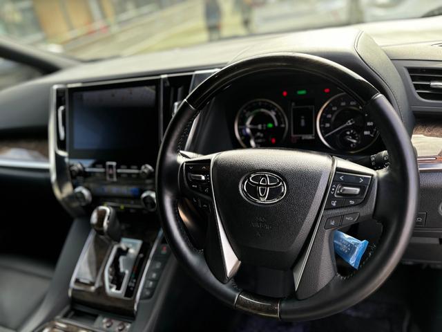 アルファードハイブリッド エグゼクティブラウンジS E-Four 4WD スペーシャスラウンジ 100台限定車 オリジナルパーテーション(昇降モニター) WSR 1オーナー(15枚目)