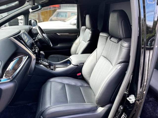 アルファードハイブリッド エグゼクティブラウンジS E-Four 4WD スペーシャスラウンジ 100台限定車 オリジナルパーテーション(昇降モニター) WSR 1オーナー(18枚目)