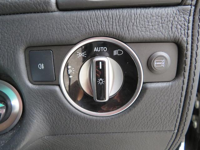 Ｇクラス Ｇ３５０ｄ　Ｇ３５０ｄラグジュアリーＰＫＧ　サンルーフ　黒革　全席シートヒーター　純正ＨＤＤナビ　地デジ　ｈａｒｍａｎ／ｋａｒｄｏｎサウンド　Ｂカメラ　サイドカメラ　純正１８ＡＷブラック塗装（24枚目）