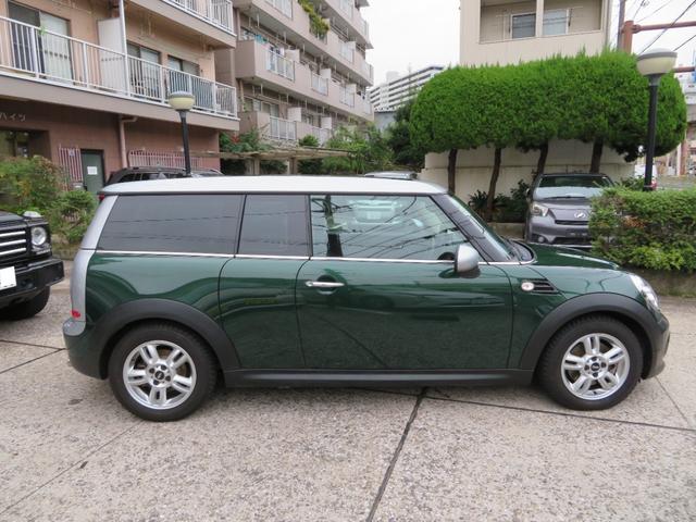 ＭＩＮＩ クーパー　クラブマン　ダブルサンルーフ　車検たっぷり　ＥＴＣ　アルミホイール　プッシュスタート　エアコン　パワステ　ポータブルナビ・ＴＶ（4枚目）