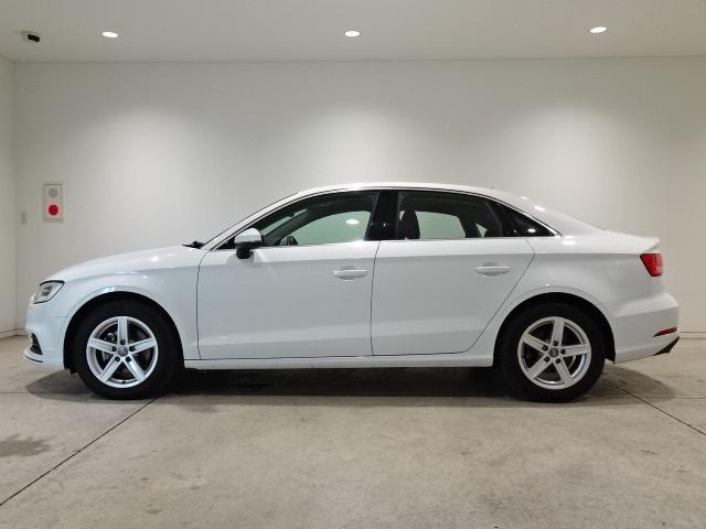 アウディ ａ３セダン １ ４ｔｆｓｉ 純正ｍｍｉナビゲーションシステム アダプティブクルーズコントロール アドバンストキーシステム リヤビューカメラ アウディサウンドシステム 認定中古車 197 7万円 平成29年 17年 東京都 中古車 価格 Com