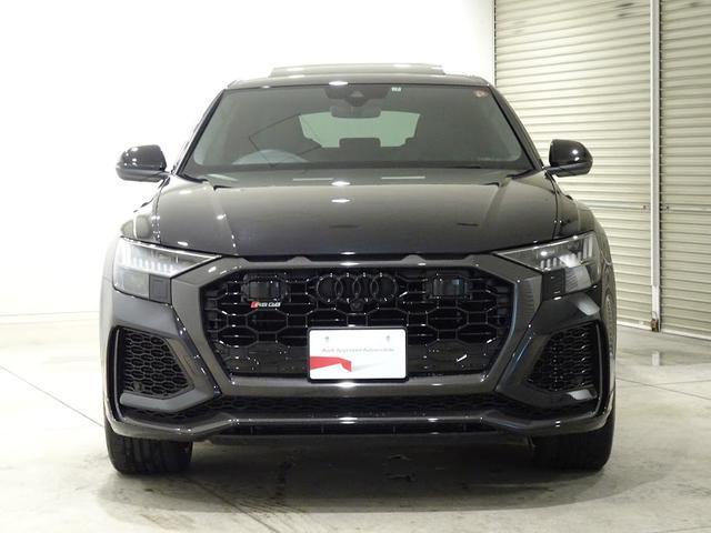 アウディ ＲＳ Ｑ８