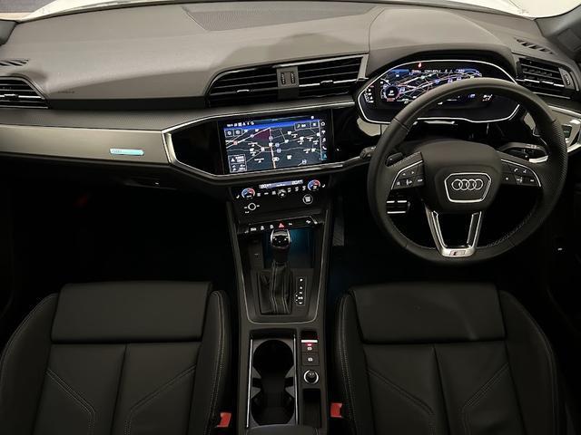 Ｑ３ ３５ＴＦＳＩ　Ｓライン　元デモカー　コンビニエンス＆アシスタンスＰＫＧ　プラスＰＫＧ　アシスタンスＰＫＧ　パーシャルレザー　ＴＶチューナー　スマートフォンインターフェース　２０スポークＶデザイン１９インチアルミ　認定中古車（51枚目）