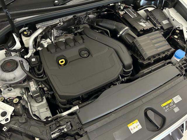 Ｑ３ ３５ＴＦＳＩ　Ｓライン　元デモカー　コンビニエンス＆アシスタンスＰＫＧ　プラスＰＫＧ　アシスタンスＰＫＧ　パーシャルレザー　ＴＶチューナー　スマートフォンインターフェース　２０スポークＶデザイン１９インチアルミ　認定中古車（59枚目）