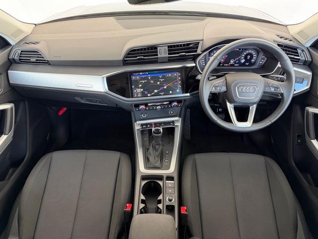 AUDI Q3 35 TFSI ADVANCED