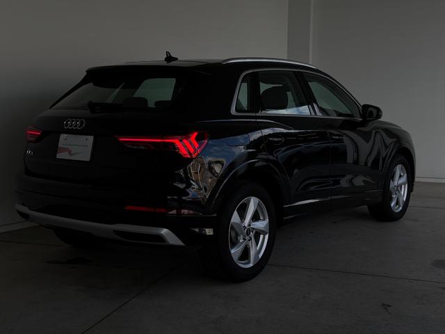 AUDI Q3 35 TFSI ADVANCED
