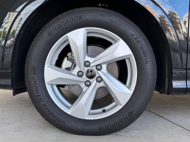 AUDI Q3 35 TFSI ADVANCED