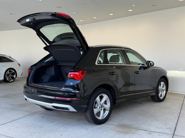 AUDI Q3 35 TFSI ADVANCED