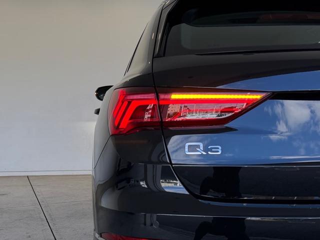 AUDI Q3 35 TFSI ADVANCED