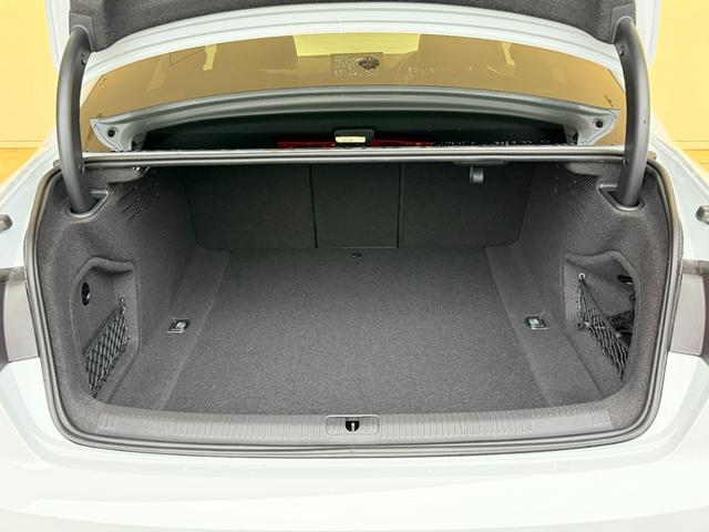 A4 40TDIクワトロ Sライン Bang & Olufsen3Dアドバンストサウンドシステム Sline plusパッケージ アコースティックガラス プライバシーガラス マトリクスLEDヘッドライトパッケージ 認定中古車(55枚目)