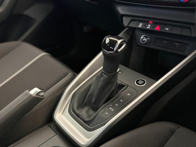 AUDI A1 SPORTBACK 25 TFSI ADVANCED