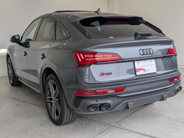 ＳＱ５スポーツバック ベースグレード　アダプティブＳスポーツエアサスペンション　ファインナッパレザー　ダイヤモンドステッチ　レザーパッケージ　プライバシーガラス　ブラックスタイリングパッケージ　認定中古車（11枚目）