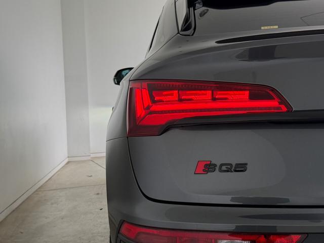 ＳＱ５スポーツバック ベースグレード　アダプティブＳスポーツエアサスペンション　ファインナッパレザー　ダイヤモンドステッチ　レザーパッケージ　プライバシーガラス　ブラックスタイリングパッケージ　認定中古車（68枚目）