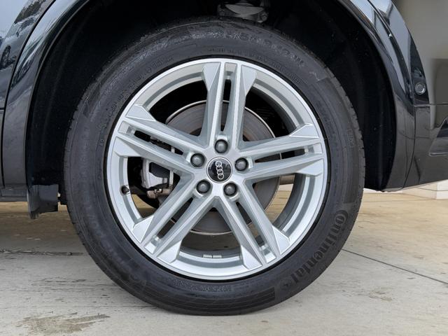 Q5 40TDIクワトロ Sライン S lineplusパッケージ コンフォートパッケージ TVチューナー ステアリングヒーター アーティフィシャルインテリアレザー 認定中古車(17枚目)