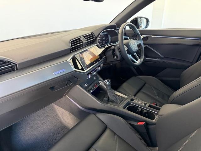 �e�����@�m�������O���[�v���ւ�[���̃��C���i�b�v�ƌo���I���Ȃ��̑f�G�ȃJ�[���C�t��S�͂Ńo�b�N�A�b�v�������܂��B���C�y�ɂȂ�ł������k���������I