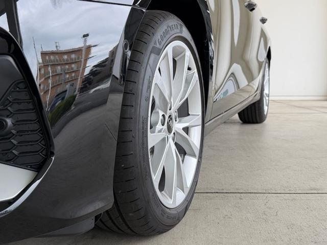 Ａ３ スポーツバック３０ＴＦＳＩアドバンスド　デモアップ　コンビニエンス＆アシスタンスパッケージライト　ナビゲーションパッケージ　３ゾーンオートマチックエアコン　ＭＭＩナビ　アシスタンスパッケージ　認定中古車（15枚目）