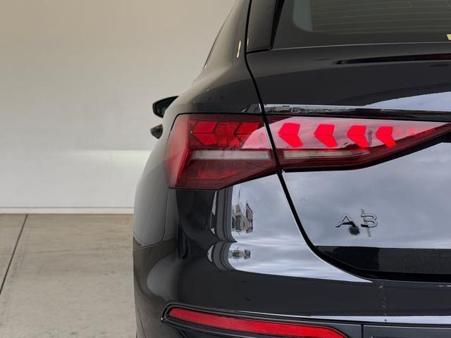 Ａ３ スポーツバック３０ＴＦＳＩアドバンスド　デモアップ　コンビニエンス＆アシスタンスパッケージライト　ナビゲーションパッケージ　３ゾーンオートマチックエアコン　ＭＭＩナビ　アシスタンスパッケージ　認定中古車（56枚目）