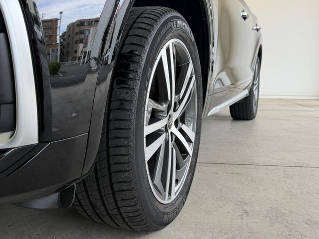 Ｑ５スポーツバック ４０ＴＤＩクワトロ　Ｓライン　デモアップ　Ｓ　ｌｉｎｅ　ｄｙｎａｍｉｃ　ｅｄｉｔｉｏｎ　パッケージ　パノラマサンルーフ　Ｓ　ｌｉｎｅ　ｐｌｕｓ　パッケージ　コンフォートパッケージ　ステアリングヒーター　認定中古車（11枚目）