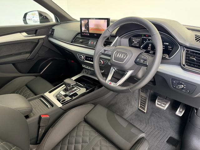 Ｑ５スポーツバック ４０ＴＤＩクワトロ　Ｓライン　デモアップ　Ｓ　ｌｉｎｅ　ｄｙｎａｍｉｃ　ｅｄｉｔｉｏｎ　パッケージ　パノラマサンルーフ　Ｓ　ｌｉｎｅ　ｐｌｕｓ　パッケージ　コンフォートパッケージ　ステアリングヒーター　認定中古車（20枚目）