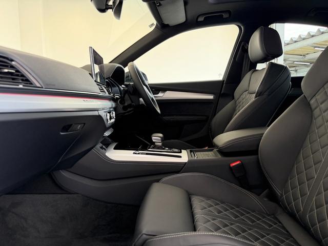 Ｑ５スポーツバック ４０ＴＤＩクワトロ　Ｓライン　デモアップ　Ｓ　ｌｉｎｅ　ｄｙｎａｍｉｃ　ｅｄｉｔｉｏｎ　パッケージ　パノラマサンルーフ　Ｓ　ｌｉｎｅ　ｐｌｕｓ　パッケージ　コンフォートパッケージ　ステアリングヒーター　認定中古車（23枚目）