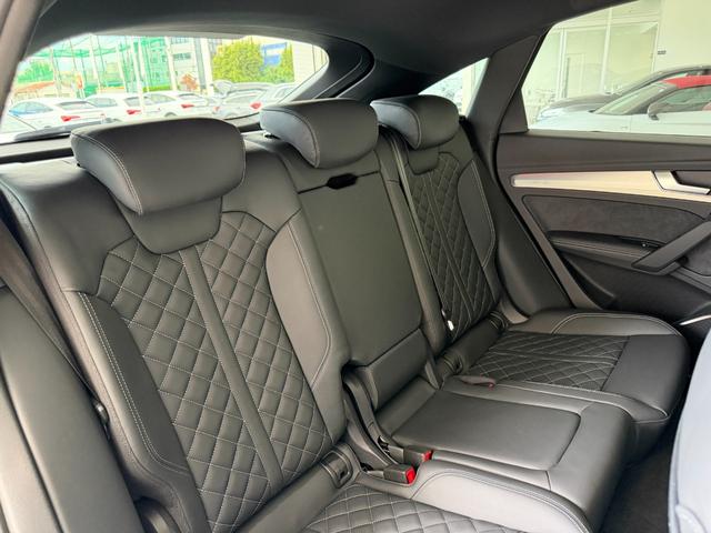 Ｑ５スポーツバック ４０ＴＤＩクワトロ　Ｓライン　デモアップ　Ｓ　ｌｉｎｅ　ｄｙｎａｍｉｃ　ｅｄｉｔｉｏｎ　パッケージ　パノラマサンルーフ　Ｓ　ｌｉｎｅ　ｐｌｕｓ　パッケージ　コンフォートパッケージ　ステアリングヒーター　認定中古車（27枚目）