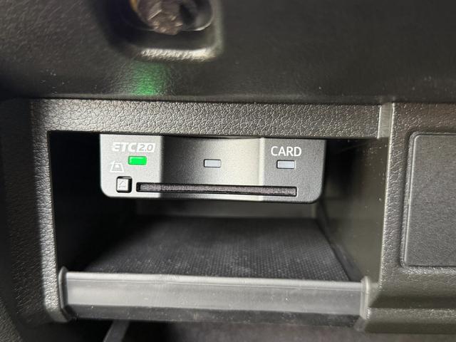 Ｑ５スポーツバック ４０ＴＤＩクワトロ　Ｓライン　デモアップ　Ｓ　ｌｉｎｅ　ｄｙｎａｍｉｃ　ｅｄｉｔｉｏｎ　パッケージ　パノラマサンルーフ　Ｓ　ｌｉｎｅ　ｐｌｕｓ　パッケージ　コンフォートパッケージ　ステアリングヒーター　認定中古車（29枚目）