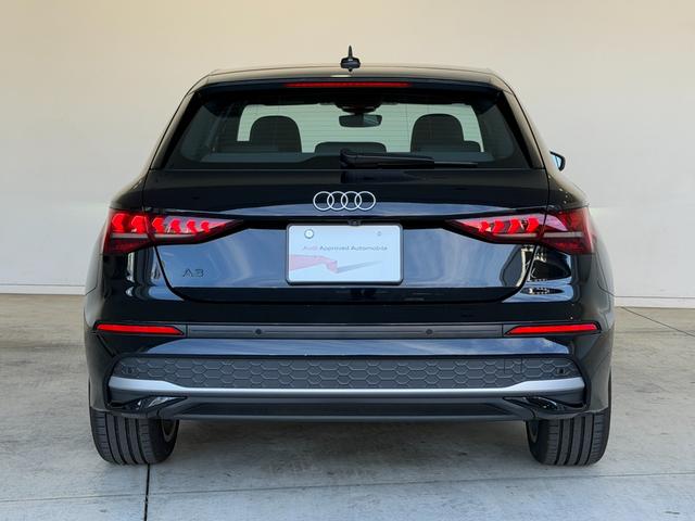 Ａ３ スポーツバック３０ＴＦＳＩアドバンスド　デモアップ　コンビニエンス＆アシスタンスパッケージライト　ナビゲーションパッケージ　３ゾーンオートマチックエアコンディショナー　認定中古車（14枚目）