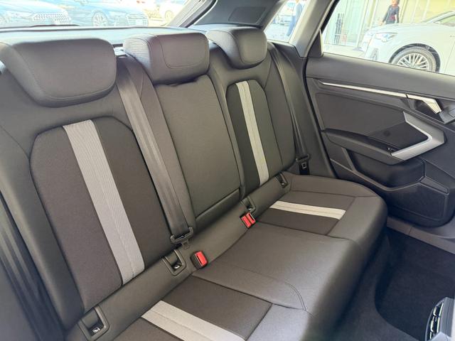 Ａ３ スポーツバック３０ＴＦＳＩアドバンスド　デモアップ　コンビニエンス＆アシスタンスパッケージライト　ナビゲーションパッケージ　３ゾーンオートマチックエアコンディショナー　認定中古車（23枚目）