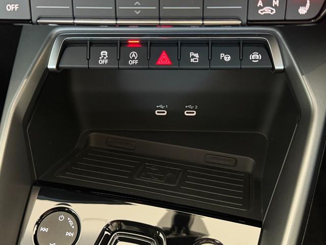 Ａ３ スポーツバック３０ＴＦＳＩアドバンスド　デモアップ　コンビニエンス＆アシスタンスパッケージライト　ナビゲーションパッケージ　３ゾーンオートマチックエアコンディショナー　認定中古車（42枚目）