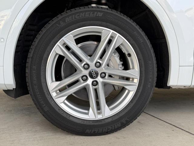 Q5スポーツバック 40TDIクワトロ Sライン S line plus パッケージ コンフォートパッケージ ステアリングヒーター 認定中古車(11枚目)