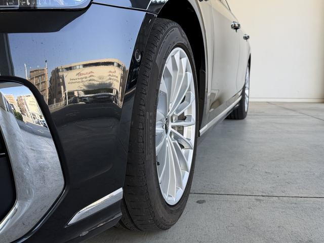 A8 55TFSIクワトロ コンフォートパッケージ アダプティブウインドウスクリーンワイパー Bang & Olufsen 3Dサウンドシステム コンフォートパッケージ デジタルマトリクスLEDヘッドライト 認定中古車(11枚目)