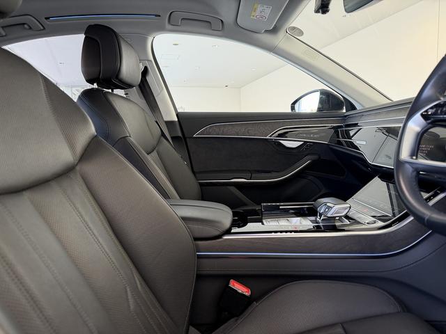 A8 55TFSIクワトロ コンフォートパッケージ アダプティブウインドウスクリーンワイパー Bang & Olufsen 3Dサウンドシステム コンフォートパッケージ デジタルマトリクスLEDヘッドライト 認定中古車(25枚目)