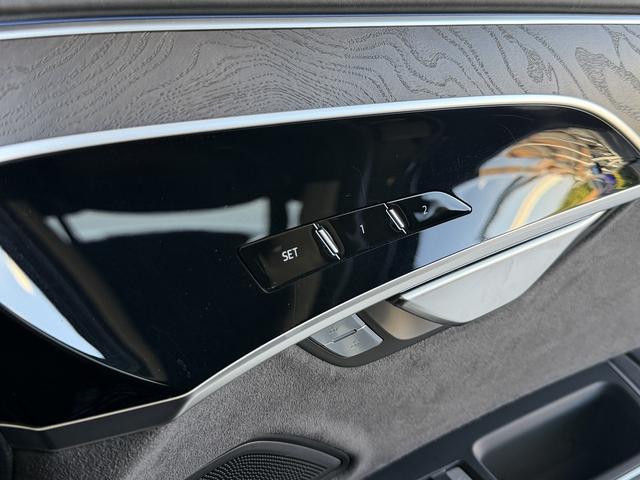 A8 55TFSIクワトロ コンフォートパッケージ アダプティブウインドウスクリーンワイパー Bang & Olufsen 3Dサウンドシステム コンフォートパッケージ デジタルマトリクスLEDヘッドライト 認定中古車(32枚目)