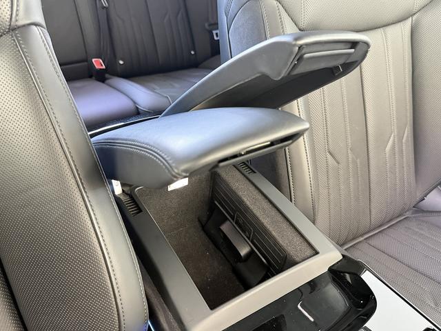 A8 55TFSIクワトロ コンフォートパッケージ アダプティブウインドウスクリーンワイパー Bang & Olufsen 3Dサウンドシステム コンフォートパッケージ デジタルマトリクスLEDヘッドライト 認定中古車(57枚目)