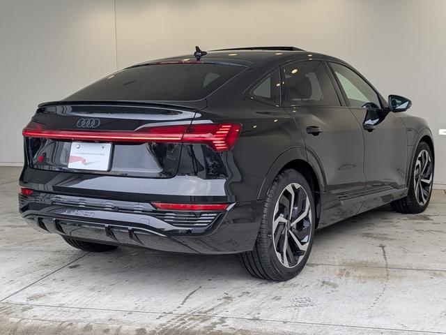 Q8スポーツバック e-トロン 55e-トロンクワトロ Sライン デモアップ サイレンスパッケージ パノラマサンルーフ インテリアパッケージ ブラックスタイリングパッケージ デジタルマトリクスLEDヘッドライト 認定中古車(10枚目)