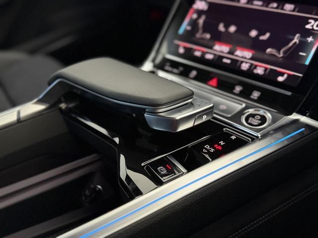 Q8スポーツバック e-トロン 55e-トロンクワトロ Sライン デモアップ サイレンスパッケージ パノラマサンルーフ インテリアパッケージ ブラックスタイリングパッケージ デジタルマトリクスLEDヘッドライト 認定中古車(52枚目)