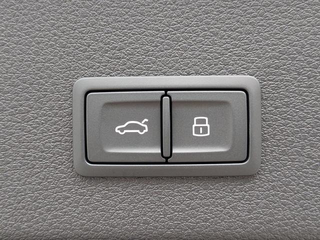 Q8スポーツバック e-トロン 55e-トロンクワトロ Sライン デモアップ サイレンスパッケージ パノラマサンルーフ インテリアパッケージ ブラックスタイリングパッケージ デジタルマトリクスLEDヘッドライト 認定中古車(64枚目)