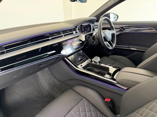 A8 55TFSIクワトロ デモアップ コンフォートパッケージ S line インテリアプラスパッケージ S line スタイリングパッケージ パノラマサンルーフ 21インチアルミ エアクオリティパケージ 認定中古車(22枚目)