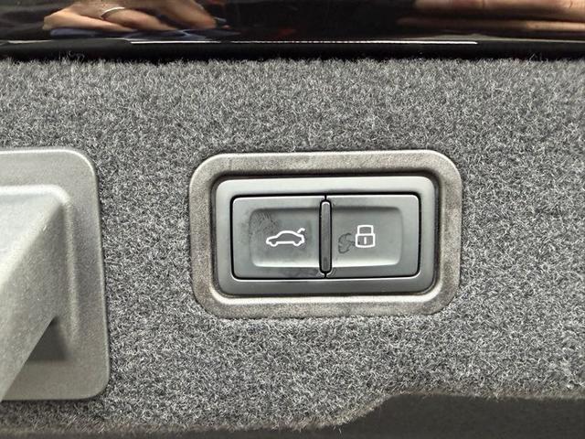 A8 55TFSIクワトロ デモアップ コンフォートパッケージ S line インテリアプラスパッケージ S line スタイリングパッケージ パノラマサンルーフ 21インチアルミ エアクオリティパケージ 認定中古車(68枚目)