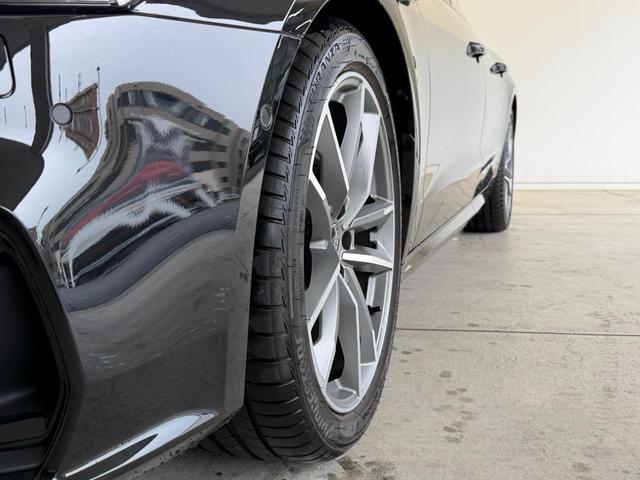 A7スポーツバック 40TDIクワトロ デモアップ S lineパッケージ テクノロジーパッケージ パノラマサンルーフ ブラックスタイリングパッケージ レーザーライトパッケージ 20インチオプションアルミ 認定中古車(13枚目)