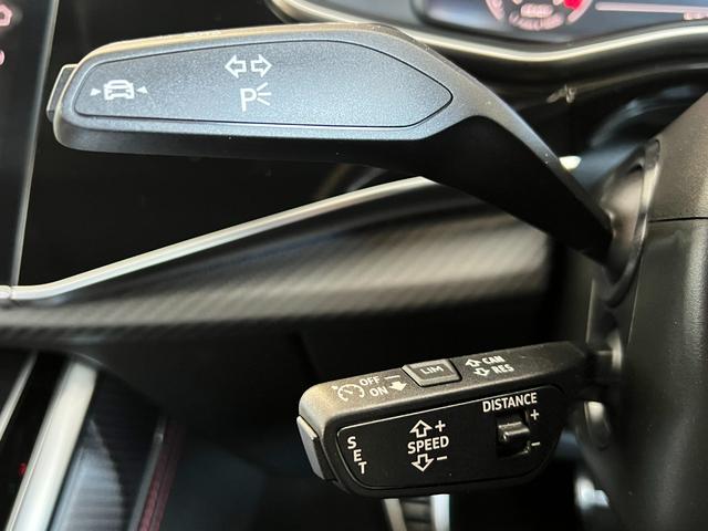 ＲＳ Ｑ８ ベースグレード　ＲＳスポーツエキゾースト　パノラマサンルーフ　エクステンディッドフルレザーパッケージ　コンフォートパッケージ　アコースティックガラス　ブラックスタイリングパッケージ　プライバシーガラス　認定中古車（35枚目）
