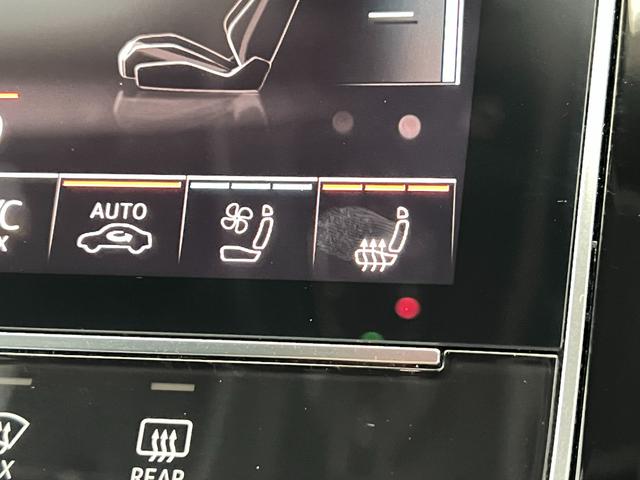 ＲＳ Ｑ８ ベースグレード　ＲＳスポーツエキゾースト　パノラマサンルーフ　エクステンディッドフルレザーパッケージ　コンフォートパッケージ　アコースティックガラス　ブラックスタイリングパッケージ　プライバシーガラス　認定中古車（46枚目）