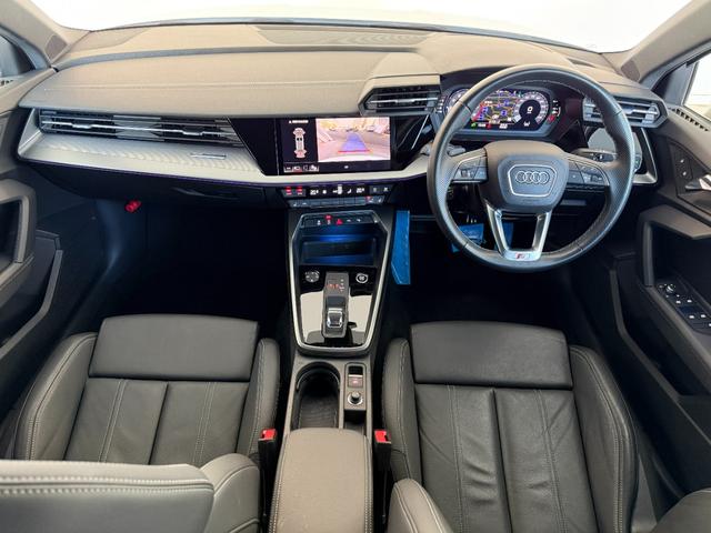 A3 スポーツバック30TFSI Sライン コンビニエンス&アシスタンスパッケージ ナビゲーションパッケージ プライバシーガラス ラグジュアリーパッケージ S lineプラスパッケージ 認定中古車(5枚目)