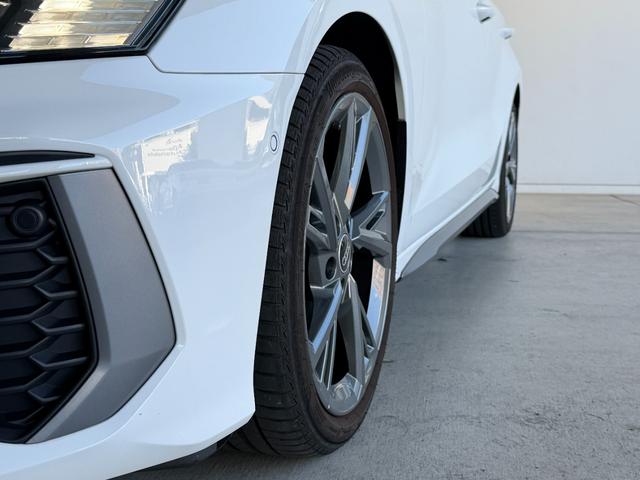 A3 スポーツバック30TFSI Sライン コンビニエンス&アシスタンスパッケージ ナビゲーションパッケージ プライバシーガラス ラグジュアリーパッケージ S lineプラスパッケージ 認定中古車(11枚目)