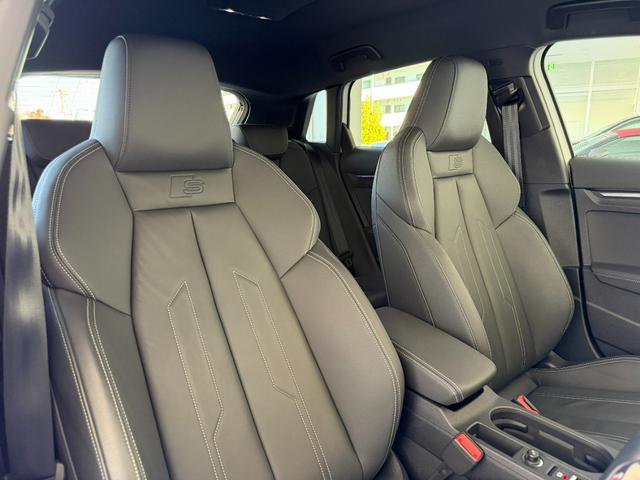 A3 スポーツバック30TFSI Sライン コンビニエンス&アシスタンスパッケージ ナビゲーションパッケージ プライバシーガラス ラグジュアリーパッケージ S lineプラスパッケージ 認定中古車(23枚目)
