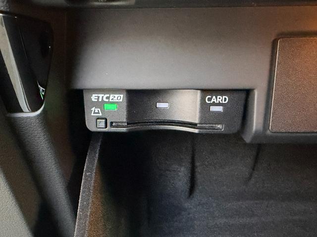 Ａ５スポーツバック ３５ＴＤＩ　Ｓライン　エクステリアミラーハウジング　グロスブラックサラウンドビューカメラ／パークアシストパノラマサンルーフブラックグロススタイリングパッケージ　認定中古車（21枚目）