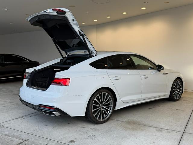 Ａ５スポーツバック ３５ＴＤＩ　Ｓライン　エクステリアミラーハウジング　グロスブラックサラウンドビューカメラ／パークアシストパノラマサンルーフブラックグロススタイリングパッケージ　認定中古車（59枚目）
